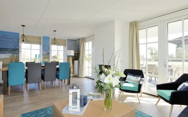 Beautiful Villa Near North Sea Beach