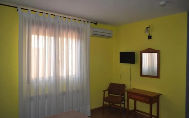 Hotel Puente de Piedra