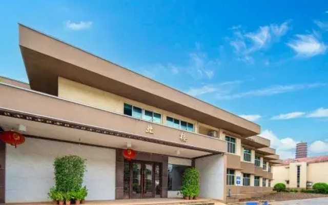 Mingyi Changsheng Hotel (Culture North Road Hotel)