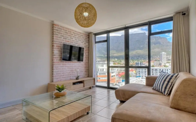 Four Seasons Apartments
