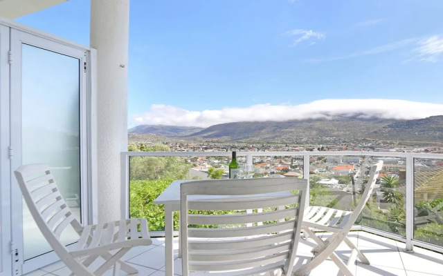 Garden Apartment Fish Hoek Bay