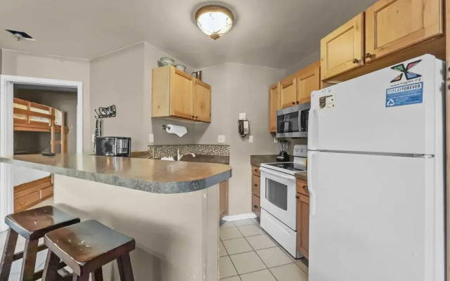 Tl212 Telemark Lodge Condo by RedAwning