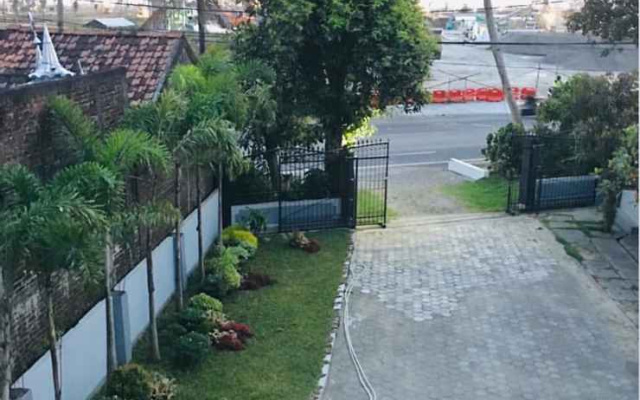 Modern House Yia