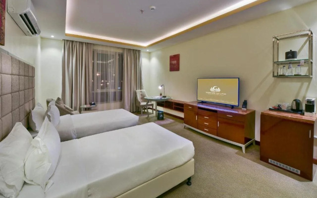 Golden Dune Hotel