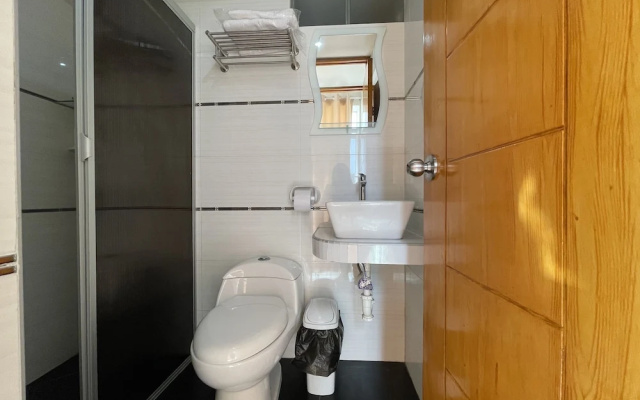 Paris Senlis Hostel Plus