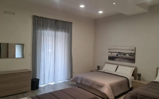 Vanzi Rooms
