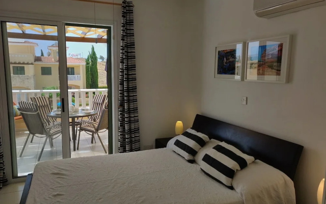 Cyprus-2 Beds Ensuite, Pool, Patios, Wifi, Parking