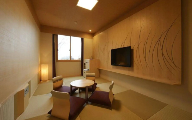 Hakone Lake Hotel