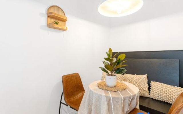 Prime CBD Living  Modern 1BR Steps from Everything