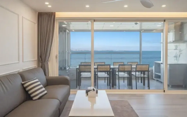 Pohang Luna Ocean View Pool Villa