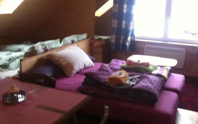 Sues House
