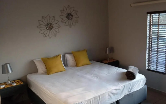 SnL Guesthouse at Visarend