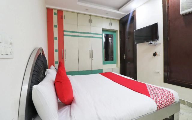 OYO 43033 Superb Stay