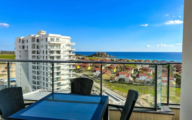 Iona Pool Apartments