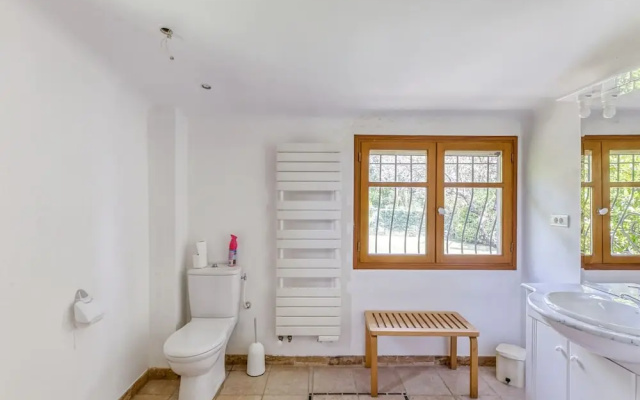 Plush Holiday Home in Tourrettes With Private Swimming Pool