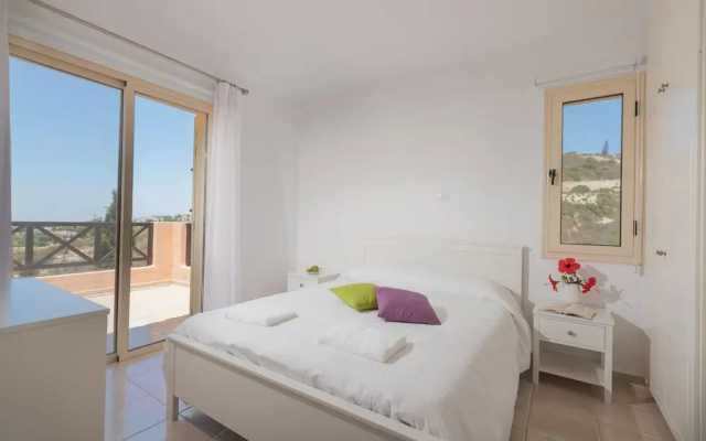Resitour - Perneri Villas