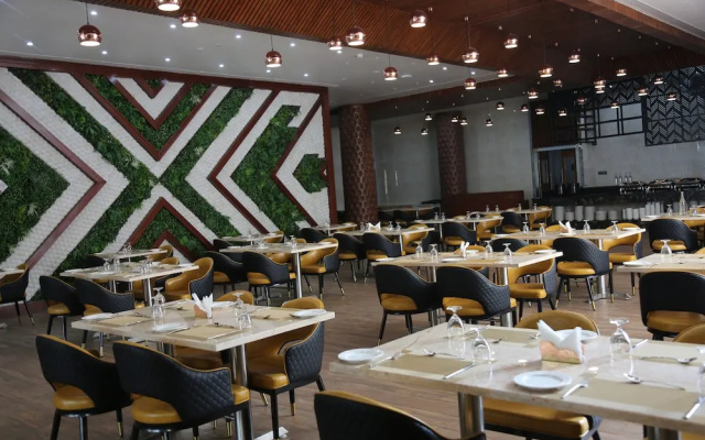 Hotel Leroy Grand - Yeshwanthpur