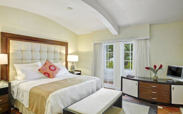Отель The House by Elegant Hotels - Adults Only комната для гостей