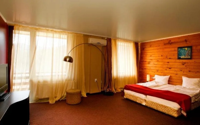 Spa Hotel Select