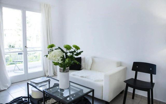 Best located executive apartment in Maroussi.