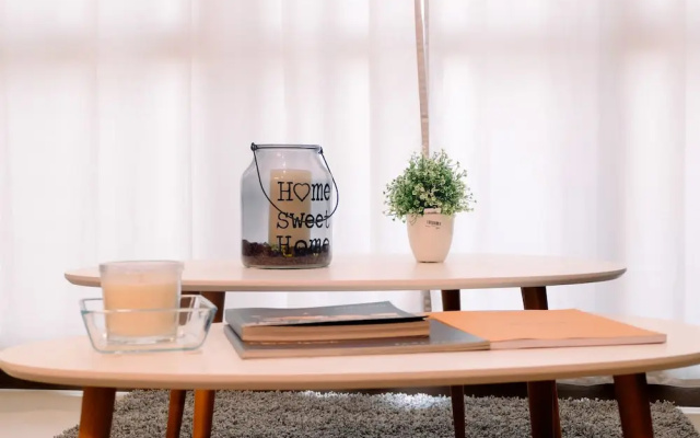 Modern Looks And Homey 2br Gallery West Apartment