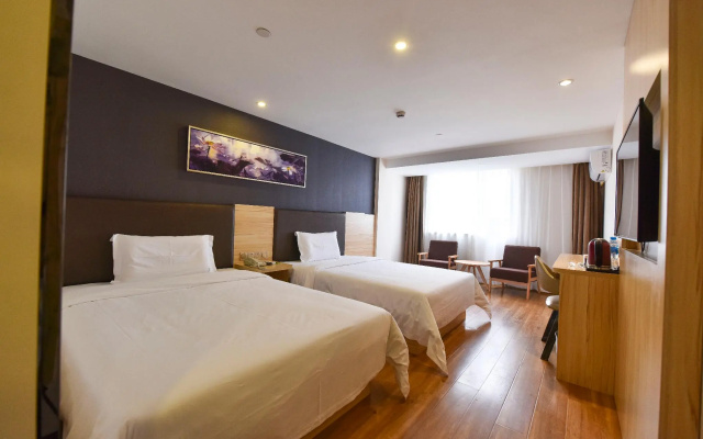 7 Days Premium (Shanghai Wildlife Park Huinan)