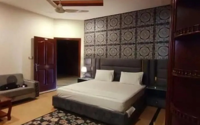 Madcrew Lodge