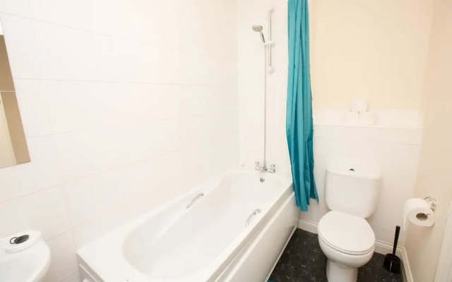 White Star Apartments