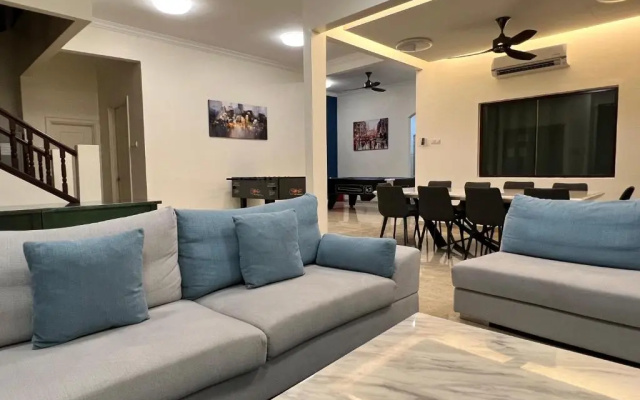 PH Homestay Bungalow House at PJ Fully Equipped
