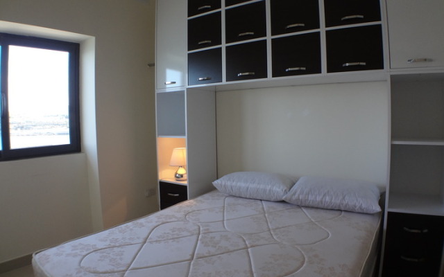 Апартаменты Eri Apartment 071 Каура комната для гостей