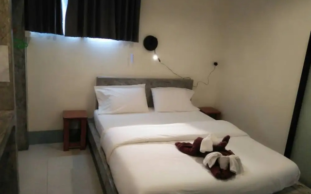 Top Harvest Rental Hostel