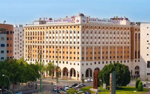 Отель Ayre Hotel Sevilla Испания, Севилья - 2 отзыва об отеле, цены и фото номеров - забронировать отель Ayre Hotel Sevilla онлайн вид на фасад