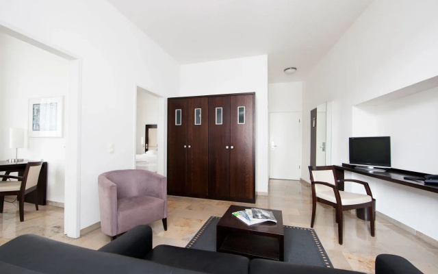 Devin Art Hotel
