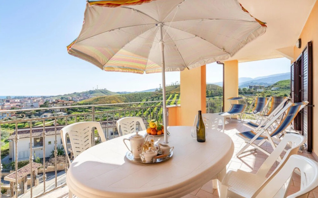 Stunning Apartment in Badolato With 3 Bedrooms and Wifi