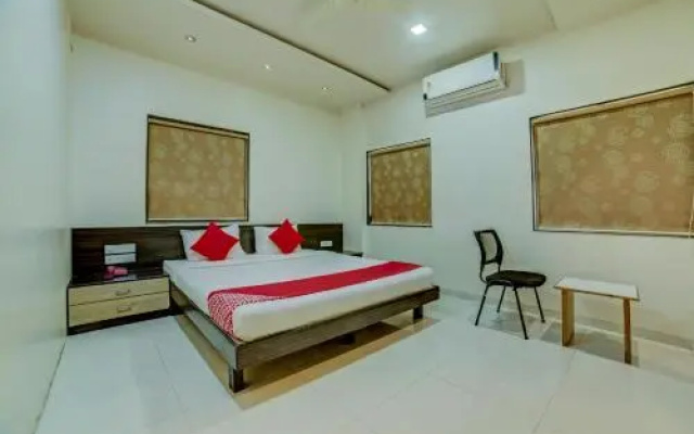 OYO 1647 Hotel Regent