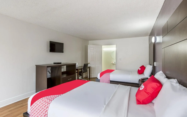 Calloway Inn & Suites