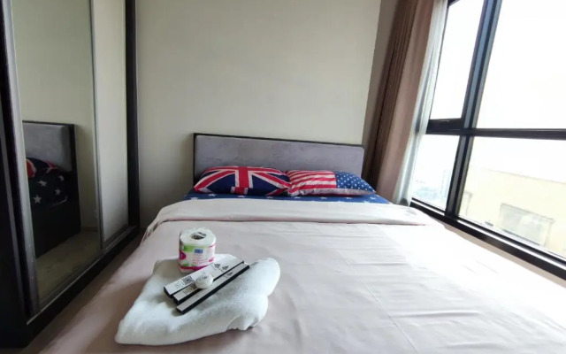 Pattaya Beach Sea View Rooftop Pool Resort