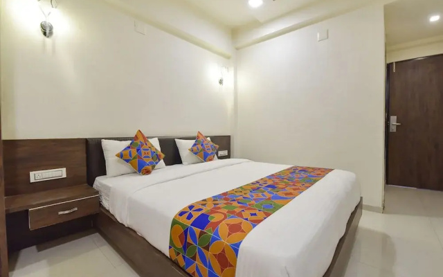 Fabhotel A1 Plaza