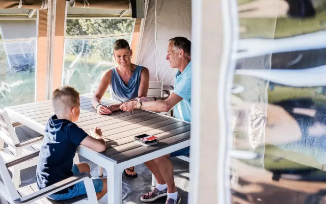 Tent Lodge in Dordogne Near Scenic Views