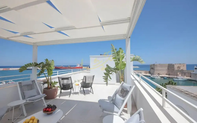 TD Palazzo Maris Il Gozzo Townhouse With Sea View