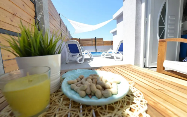 Villa Popandrock Sleeps 5 With Parking