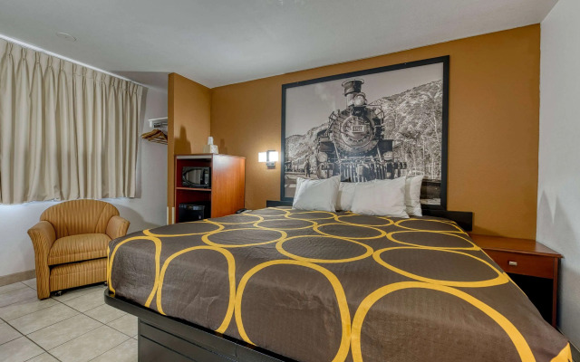 Super 8 by Wyndham Alamosa