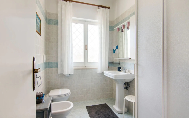 Beautiful holiday home in Montedinove with shared pool