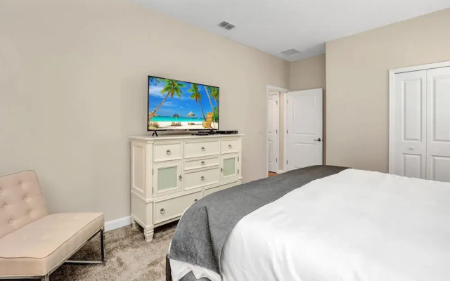 Storey Lake 9 BR Villa with Game Room