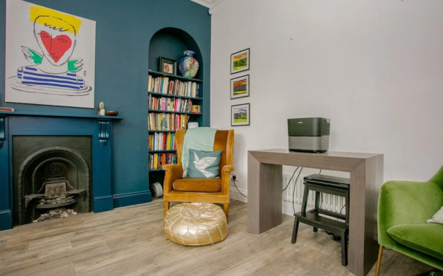 Stylish Deptford 2 Bed Apartment