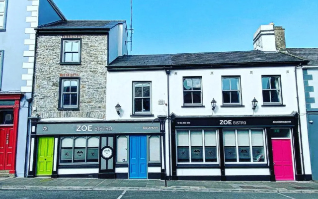 Zoe Bistro & Accommodation