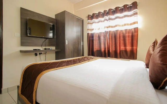 Oyo 7918 Home Apartment the Premium Services
