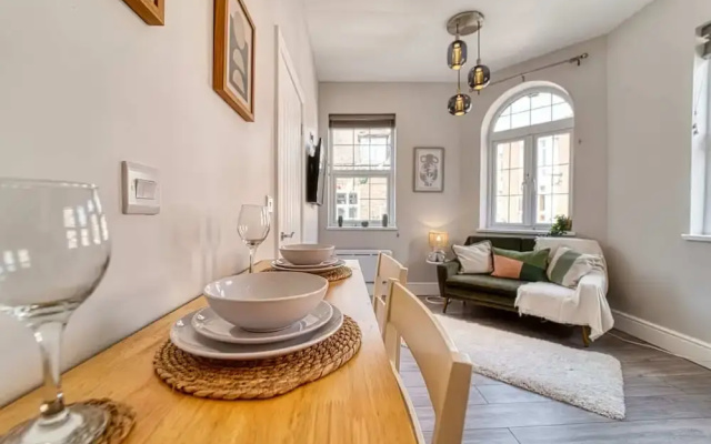 Host Stay Taylor Bennett Apartment