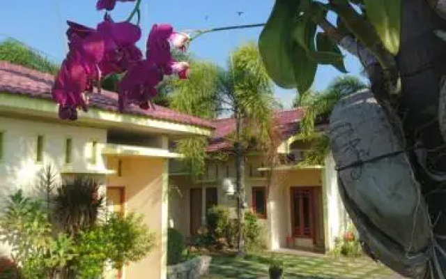 Cerah Hotel