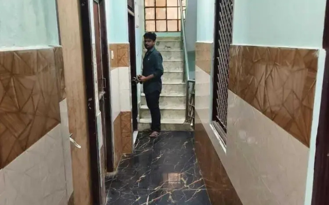 Shukla Hotel
